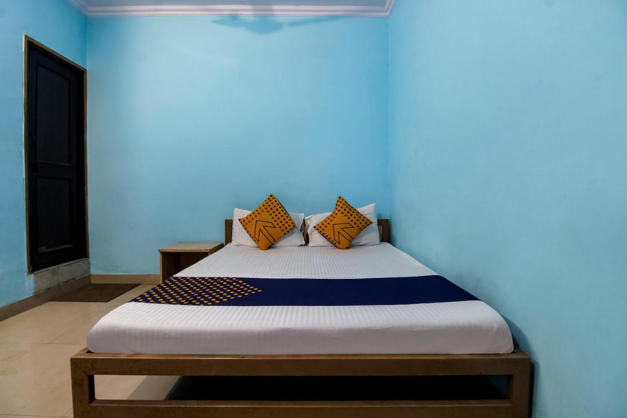 Spot On 40972 Hotel Gurubaksh Rampur  Exterior photo